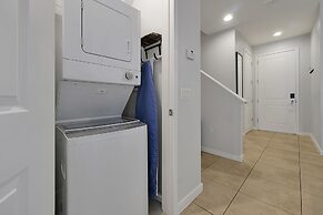 Regal Oaks Resort Vacation Townhomes by IDILIQ