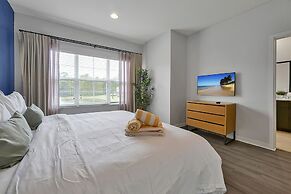 Regal Oaks Resort Vacation Townhomes by IDILIQ