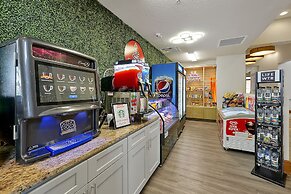 Regal Oaks Resort Vacation Townhomes by IDILIQ