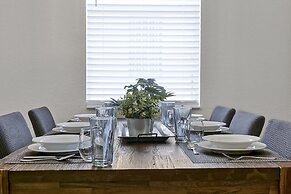 Regal Oaks Resort Vacation Townhomes by IDILIQ