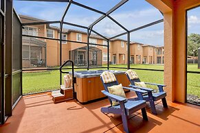 Regal Oaks Resort Vacation Townhomes by IDILIQ