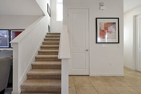 Regal Oaks Resort Vacation Townhomes by IDILIQ