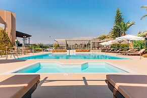 Apollo Resort Art Hotel