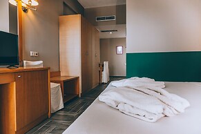 Apollo Resort Art Hotel