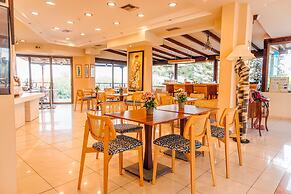 Apollo Resort Art Hotel