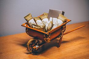 Apollo Resort Art Hotel