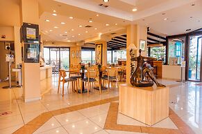 Apollo Resort Art Hotel