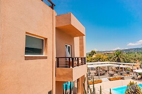 Apollo Resort Art Hotel