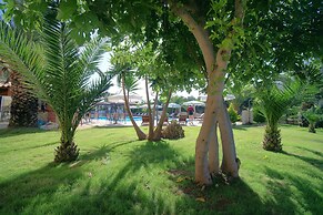 Apollo Resort Art Hotel