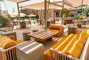 Apollo Resort Art Hotel