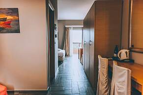 Apollo Resort Art Hotel