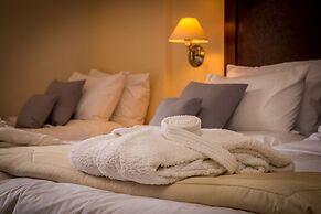 Apollo Resort Art Hotel