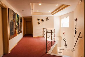 Apollo Resort Art Hotel