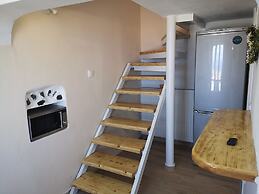 Amerisa Suites & Villa