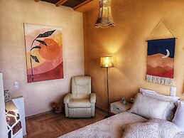 Amerisa Suites & Villa