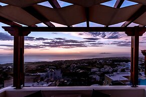 Amerisa Suites & Villa