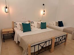 Amerisa Suites & Villa