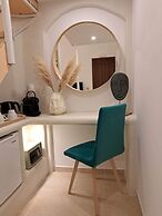 Amerisa Suites & Villa