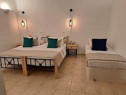 Amerisa Suites & Villa