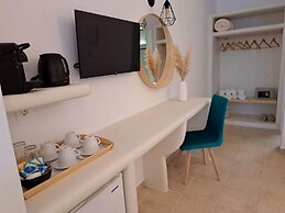 Amerisa Suites & Villa