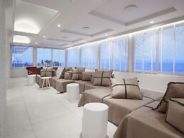 Dimitra Beach Hotel & Suites