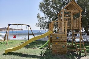 Dimitra Beach Hotel & Suites