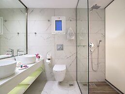 Dimitra Beach Hotel & Suites