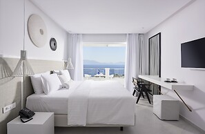 Dimitra Beach Hotel & Suites