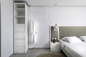 Dimitra Beach Hotel & Suites