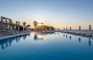 Dimitra Beach Hotel & Suites