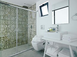 Dimitra Beach Hotel & Suites