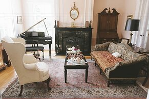 The Bykenhulle House