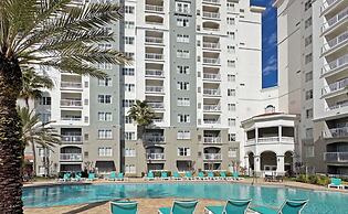 The Point Hotel & Suites