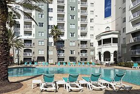 The Point Hotel & Suites