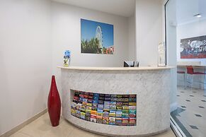 The Point Hotel & Suites