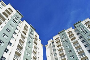 The Point Hotel & Suites