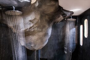 Athina Luxury Suites