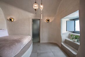 Athina Luxury Suites