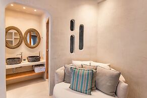 Athina Luxury Suites