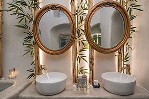 Athina Luxury Suites