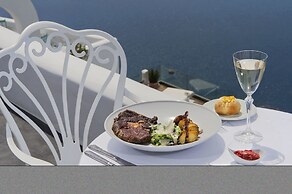 Athina Luxury Suites