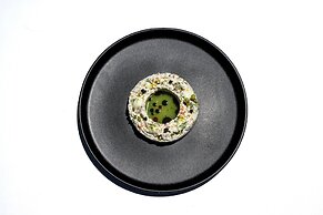 Athina Luxury Suites