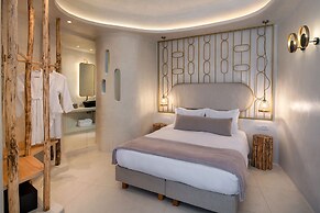 Athina Luxury Suites