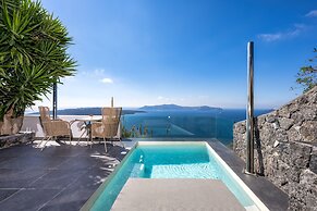 Athina Luxury Suites