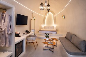 Athina Luxury Suites