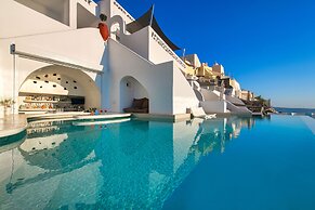 Athina Luxury Suites