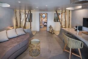 Athina Luxury Suites