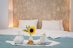 Athina Luxury Suites