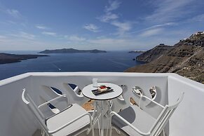 Athina Luxury Suites