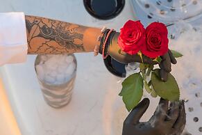 Athina Luxury Suites